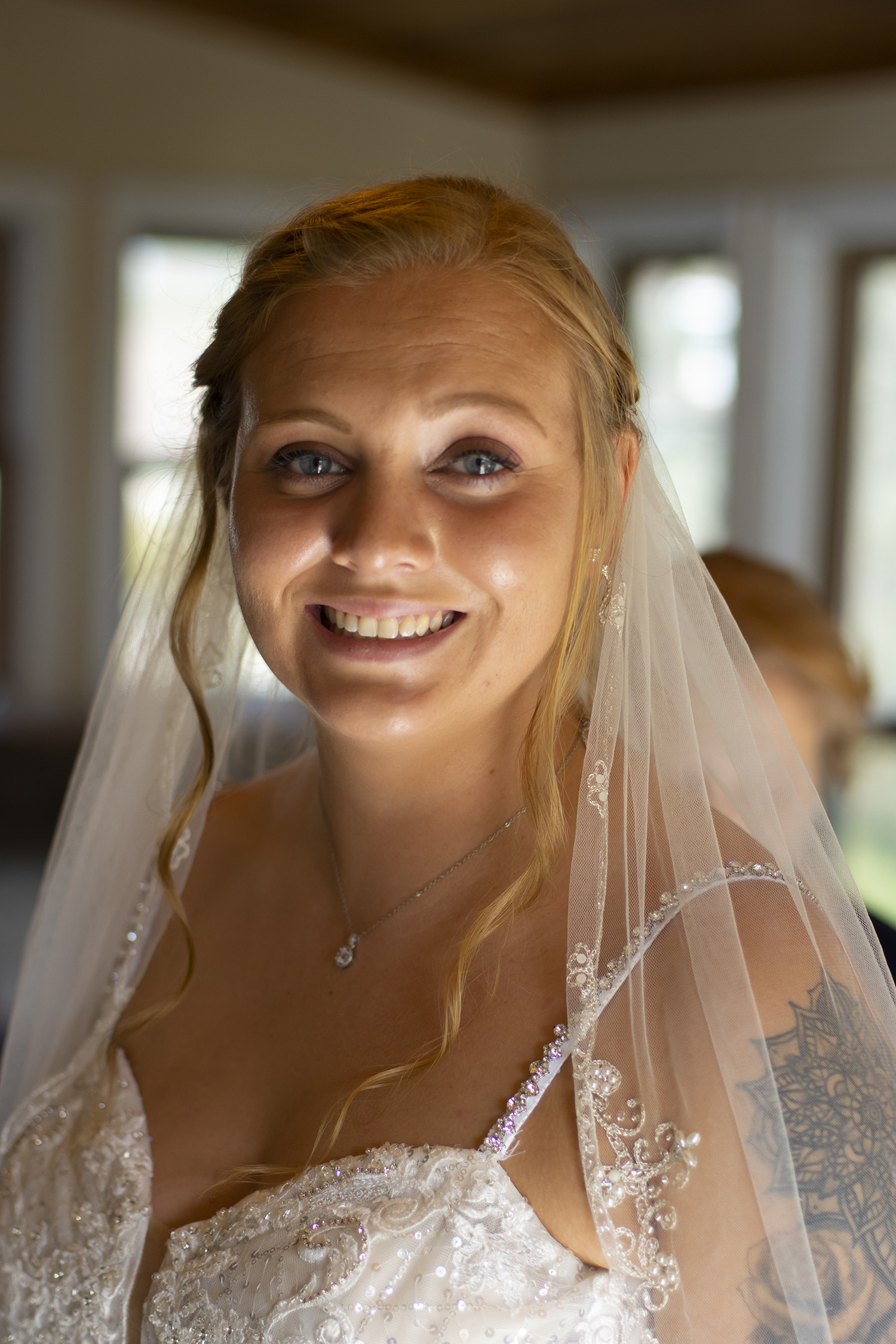 wedding-bride-white-closeup-smile
